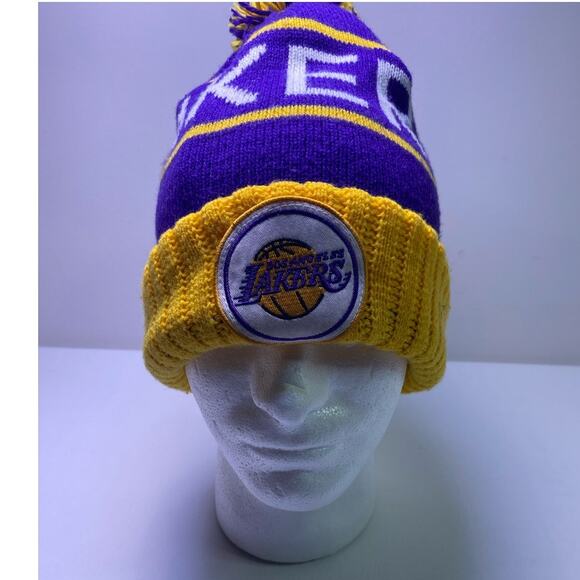 Mitchell and Ness Los Angeles Lakers Beanie Purple Yellow - Picture 1 of 10